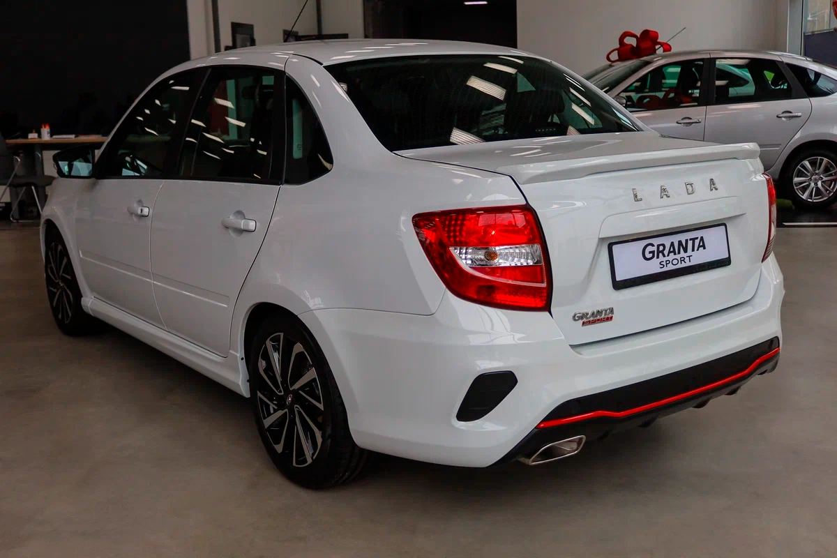 Lada Granta Sport Седан - фото №6